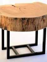 drewniany stolik kawowy